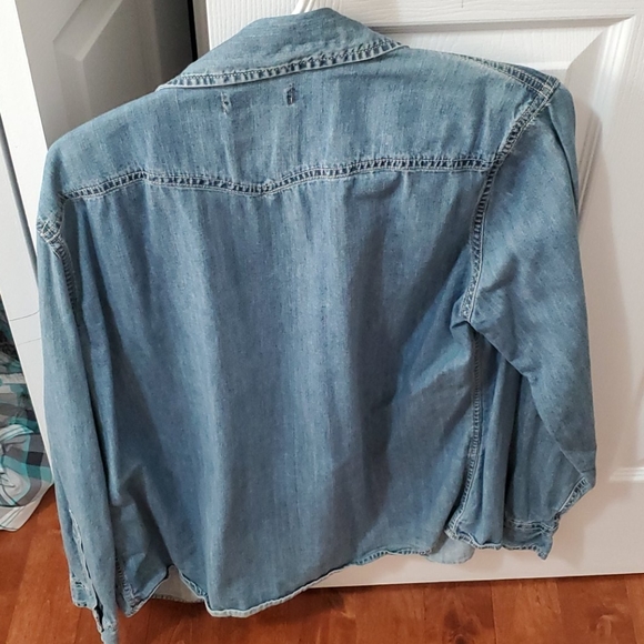 Hollister Shirt - Picture 2 of 3